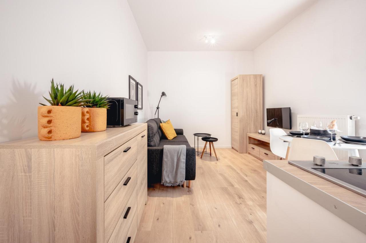 Apartamenty Pamiatkowa 11, 2 Rooms, Self Check In 24H Poznań Exterior foto